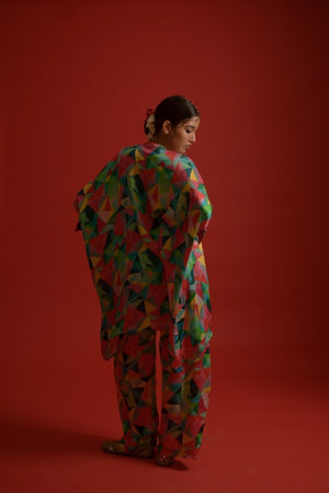 Kaftan And Pants With Button Work