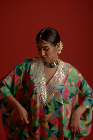 Kaftan And Pants With Button Work