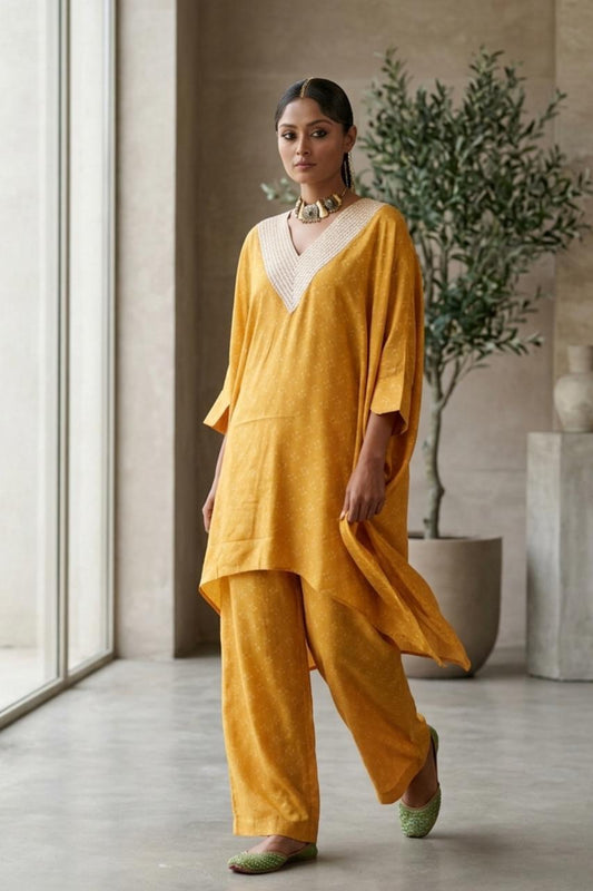 Kaftan Style Kurta With Button Work