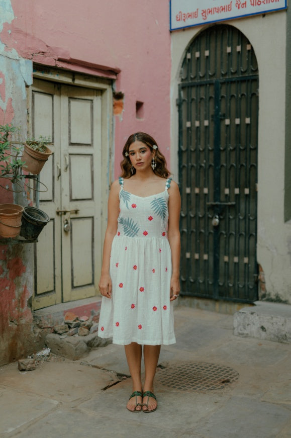 Organic cotton embroidered short Dress